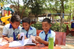 Break-time_outside-classroom-activities_Don-Bosco-Poipet_April-2024-2-min